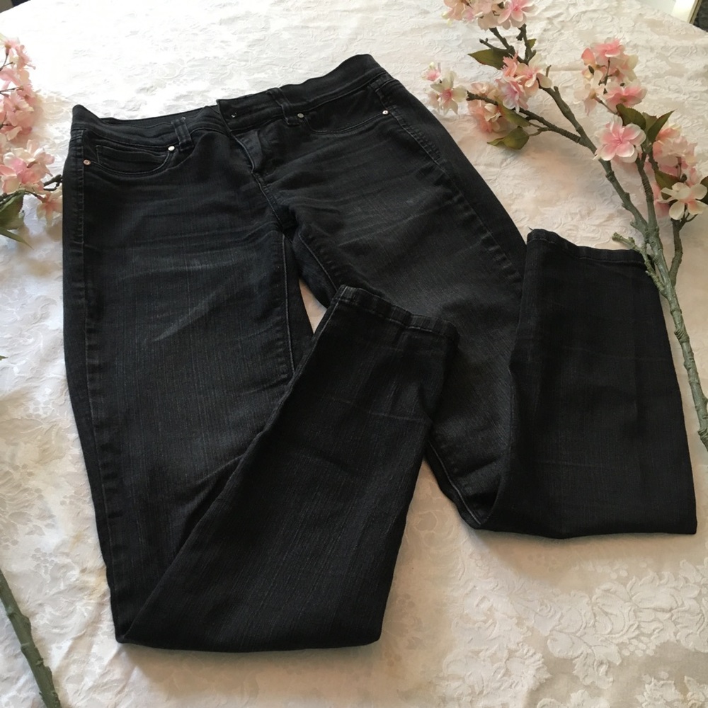 White House Black Market Stretchy Jeans XS